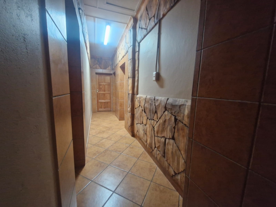 To Let 7 Bedroom Property for Rent in Kathu Northern Cape